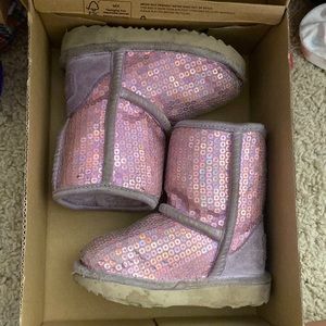 Sequined pink ugg